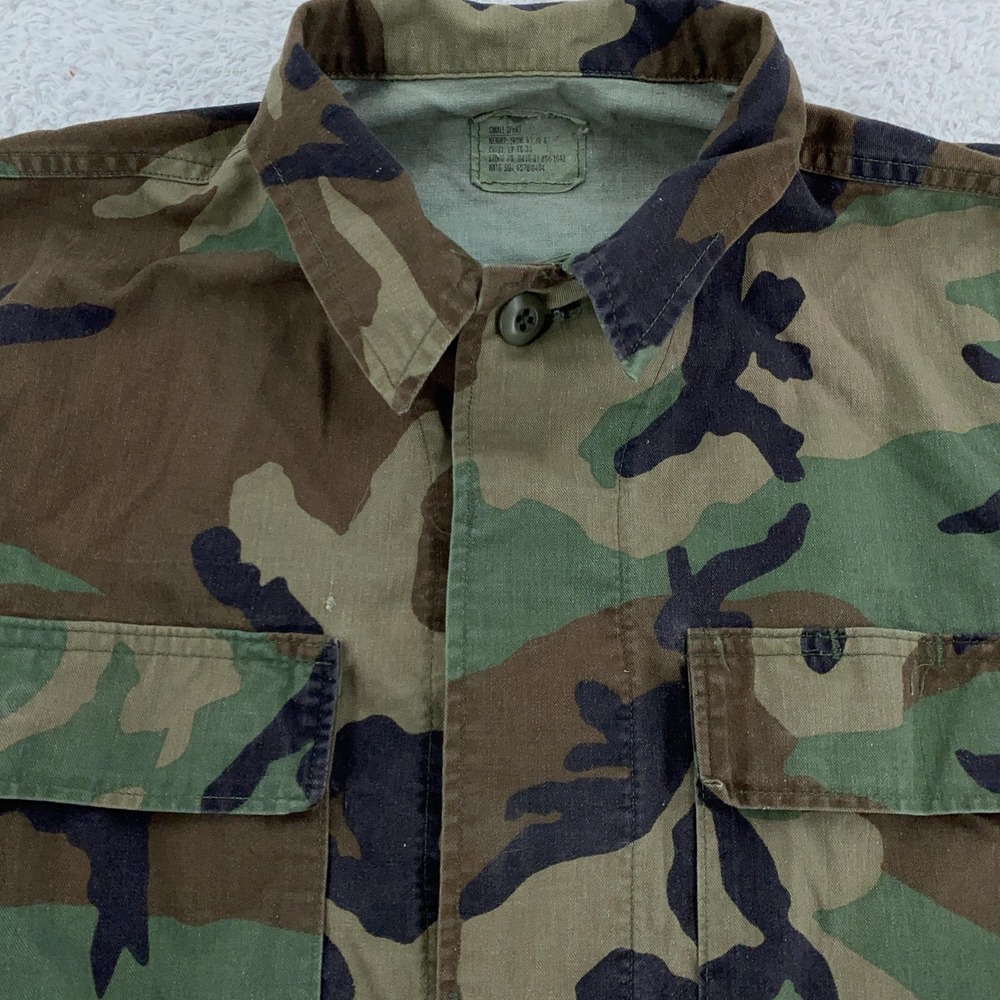 Vintage US Military Jacket Mens Small Short Woodland Camouflage Combat Coat 80s